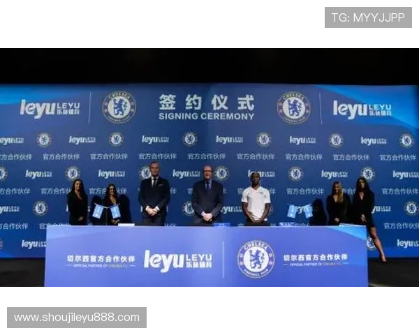 乐鱼官方冠名大巴黎助推体育营销创新打造跨界合作新典范实现双赢局面 乐鱼官方冠名大巴黎助推体育营销创新打造跨界合作新典范实现双赢局面